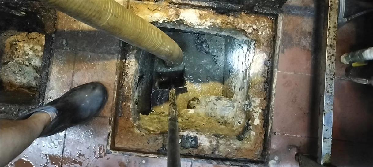 安宁污水池清理一般都有毒气，怎么预防中毒呢？
